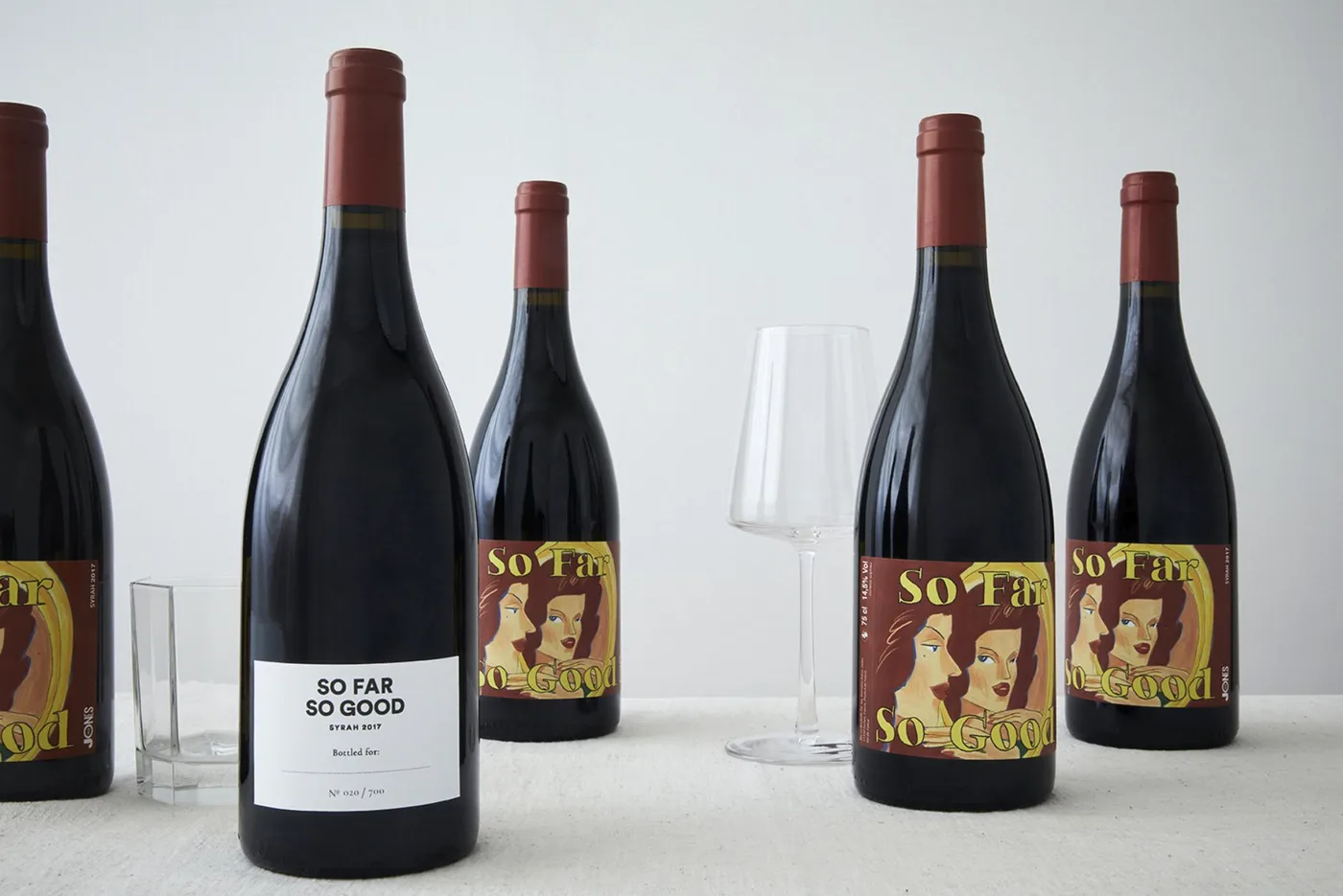 sofarsogood Syrah 2017 bottles